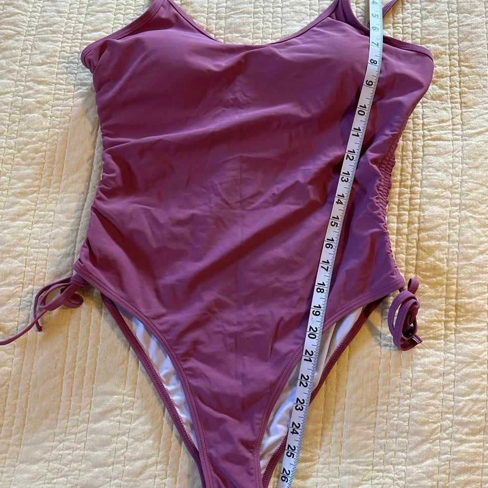 Women’s Amazon Basics One Piece Swimsuit in Purple size Large